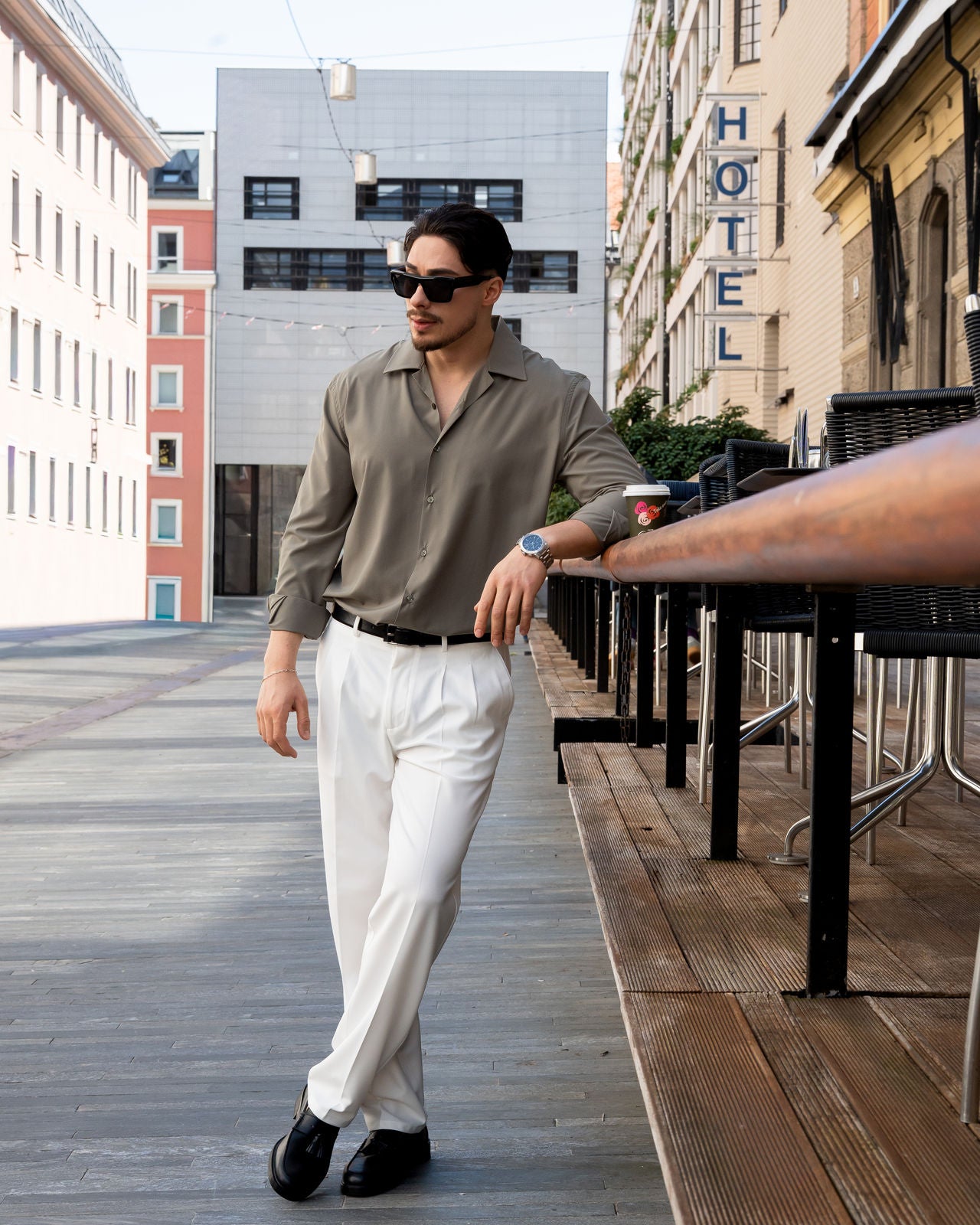 Relaxed Tailored Hose - Ecru