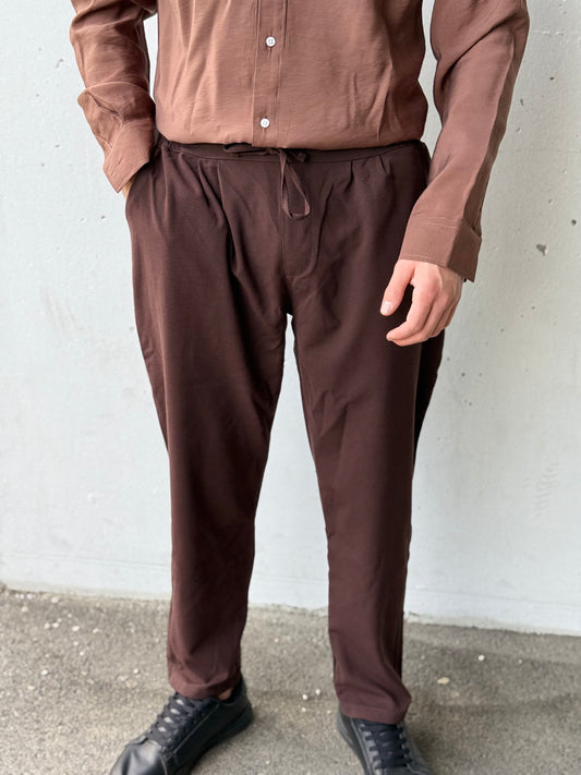 Leichte Stoffhose – Dunkelbraun