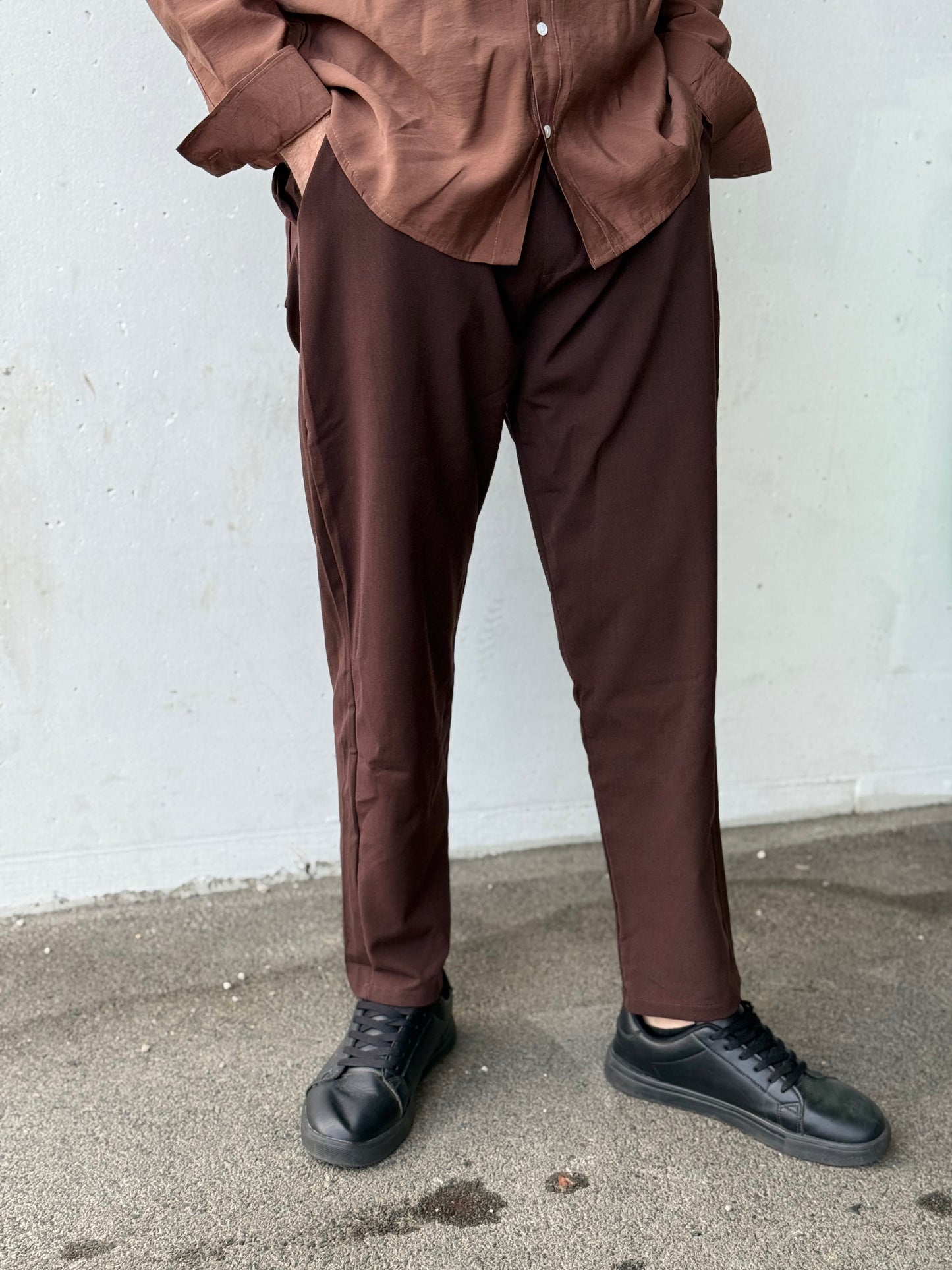 Leichte Stoffhose – Dunkelbraun