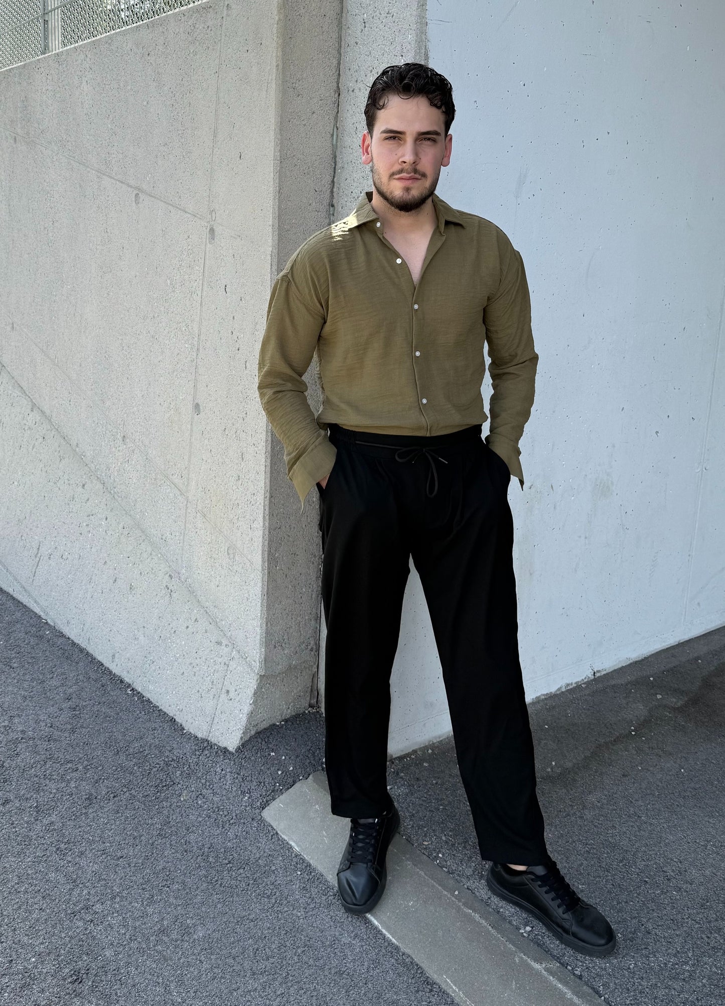 Oversize Hemd – Olivgrün mit Struktur