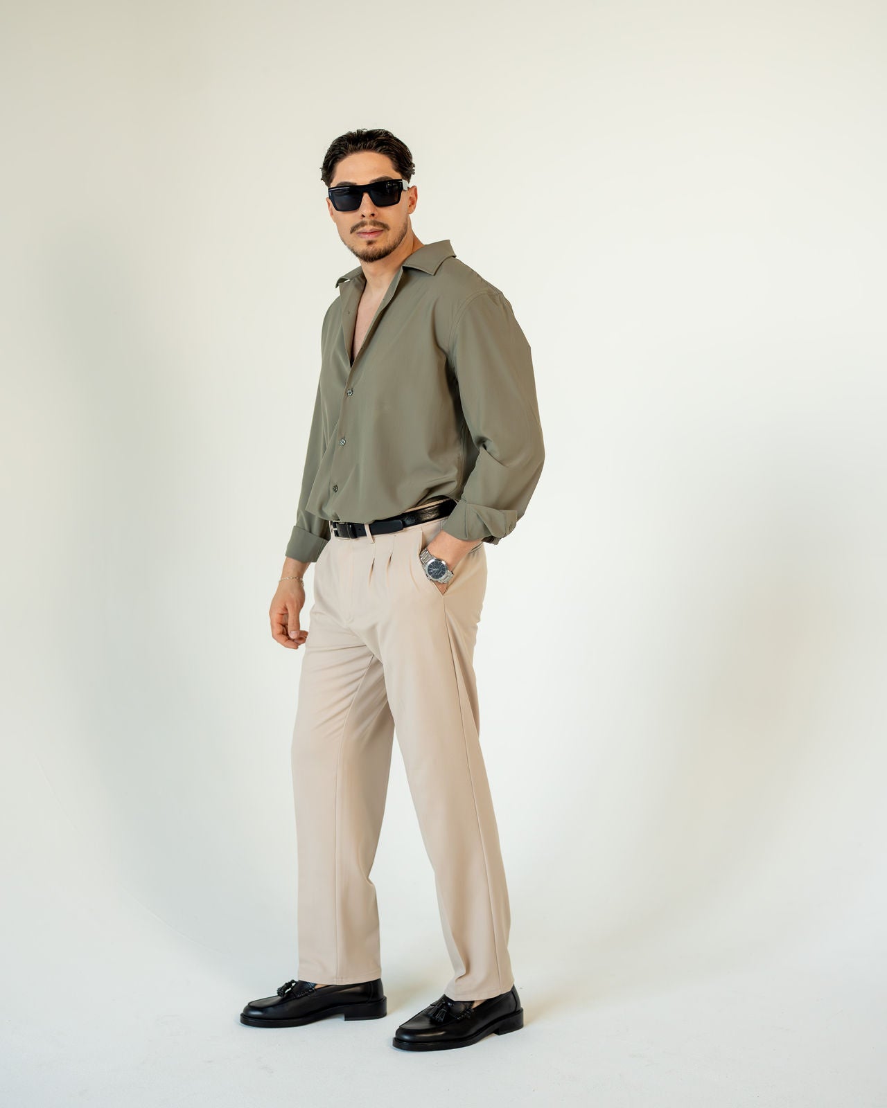 Caverno Look 03 - Olivgrün & Beige