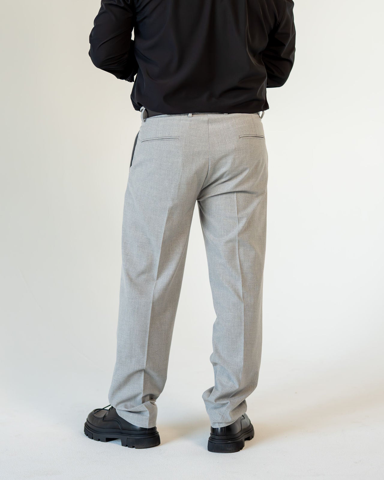Relaxed Tailored Hose - Grau