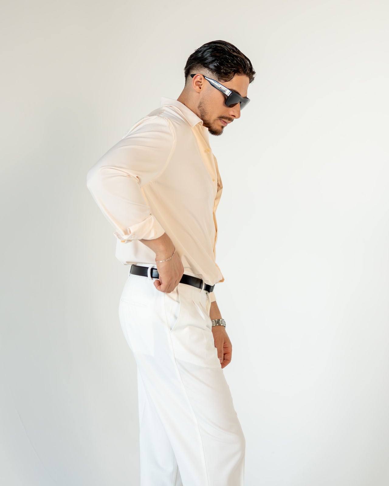 Caverno Look 02 - Beige & Ecru