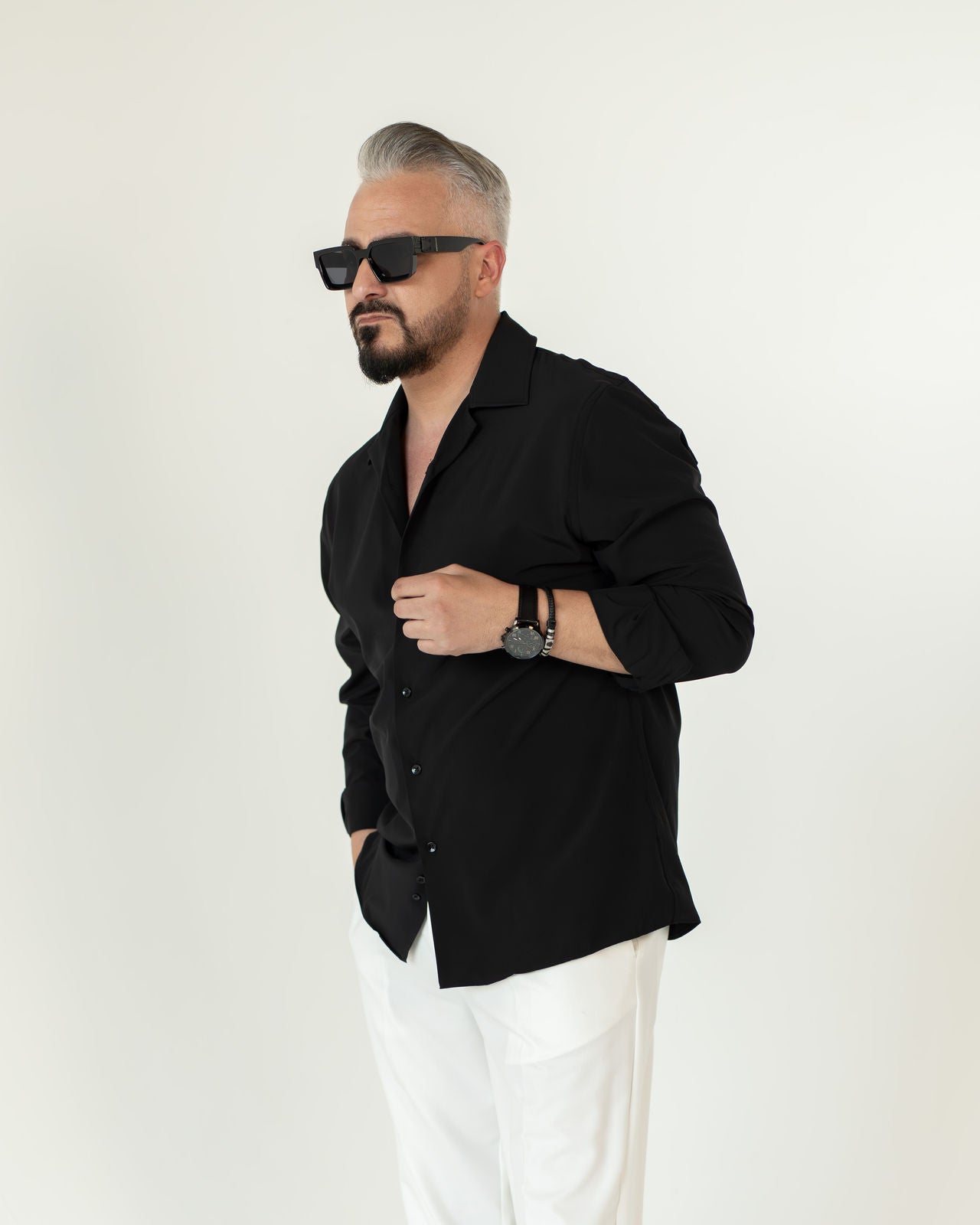 Caverno Look 04 - Schwarz & Ecru